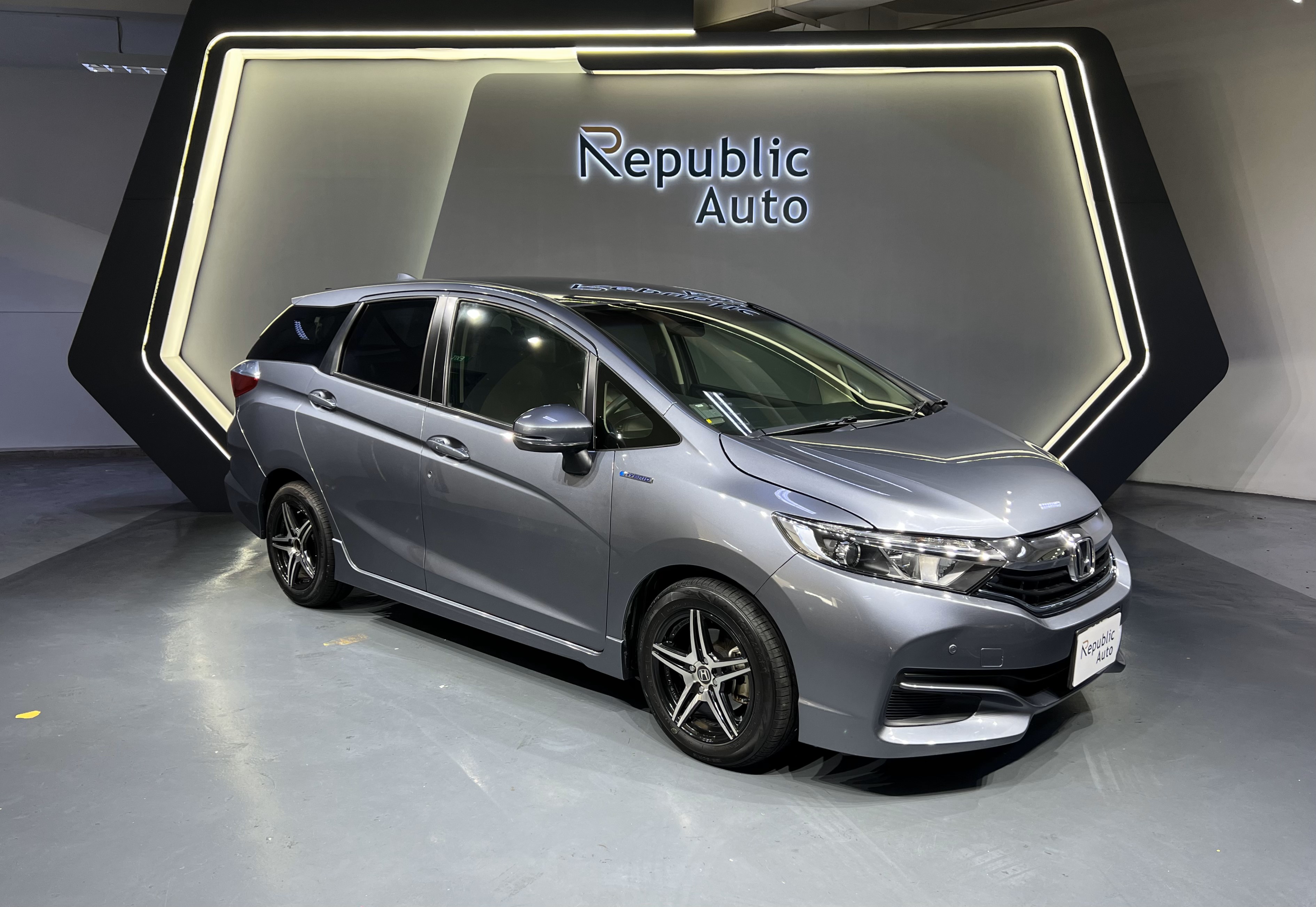 HONDA SHUTTLE HYBRID 1.5A HONDA SENSING