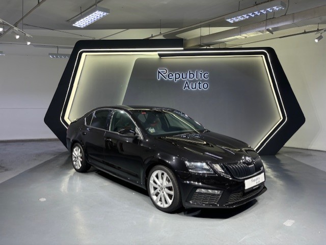 SKODA OCTAVIA 2.0A TSI RS