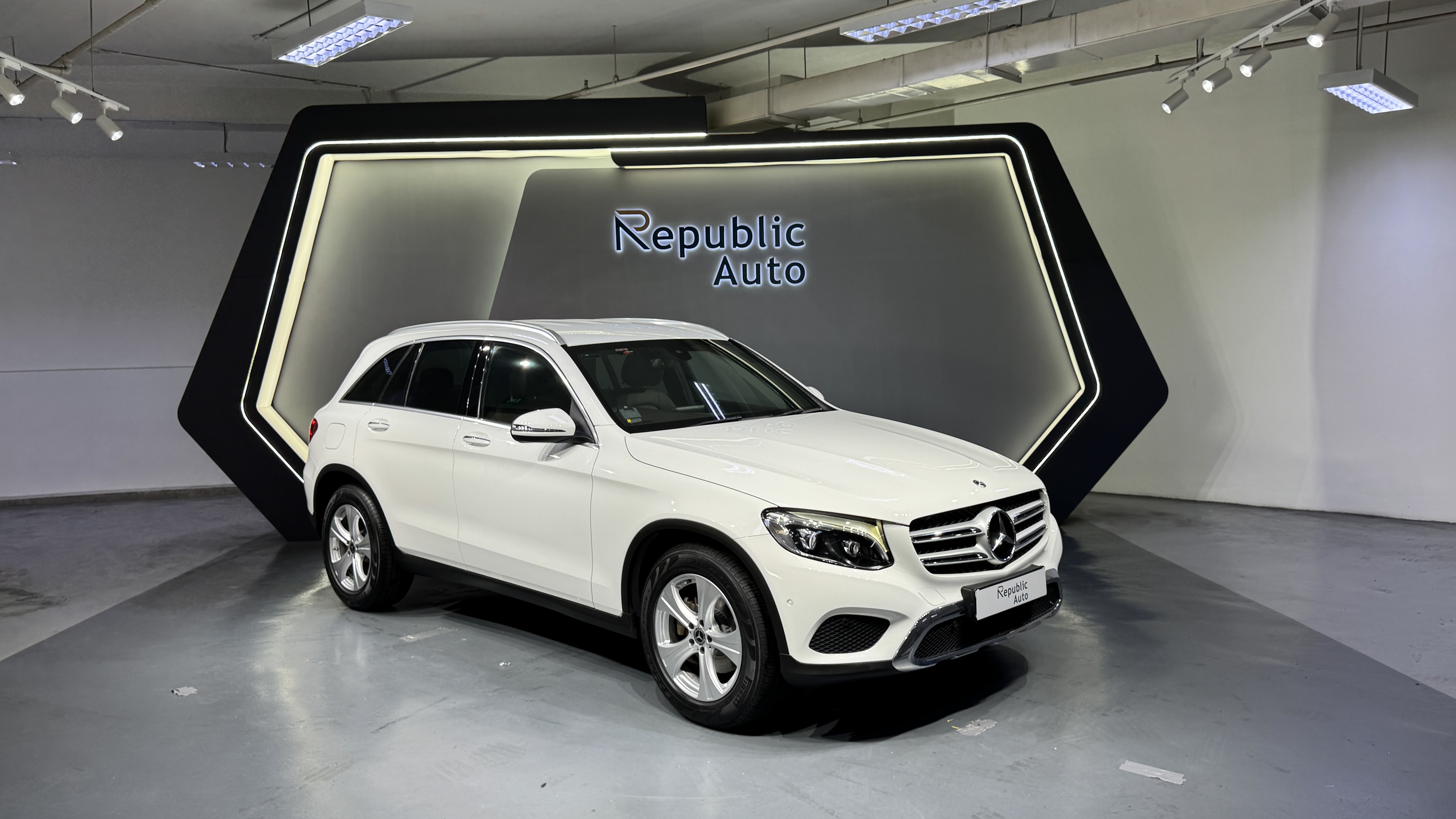 MERCEDES-BENZ GLC-CLASS GLC200