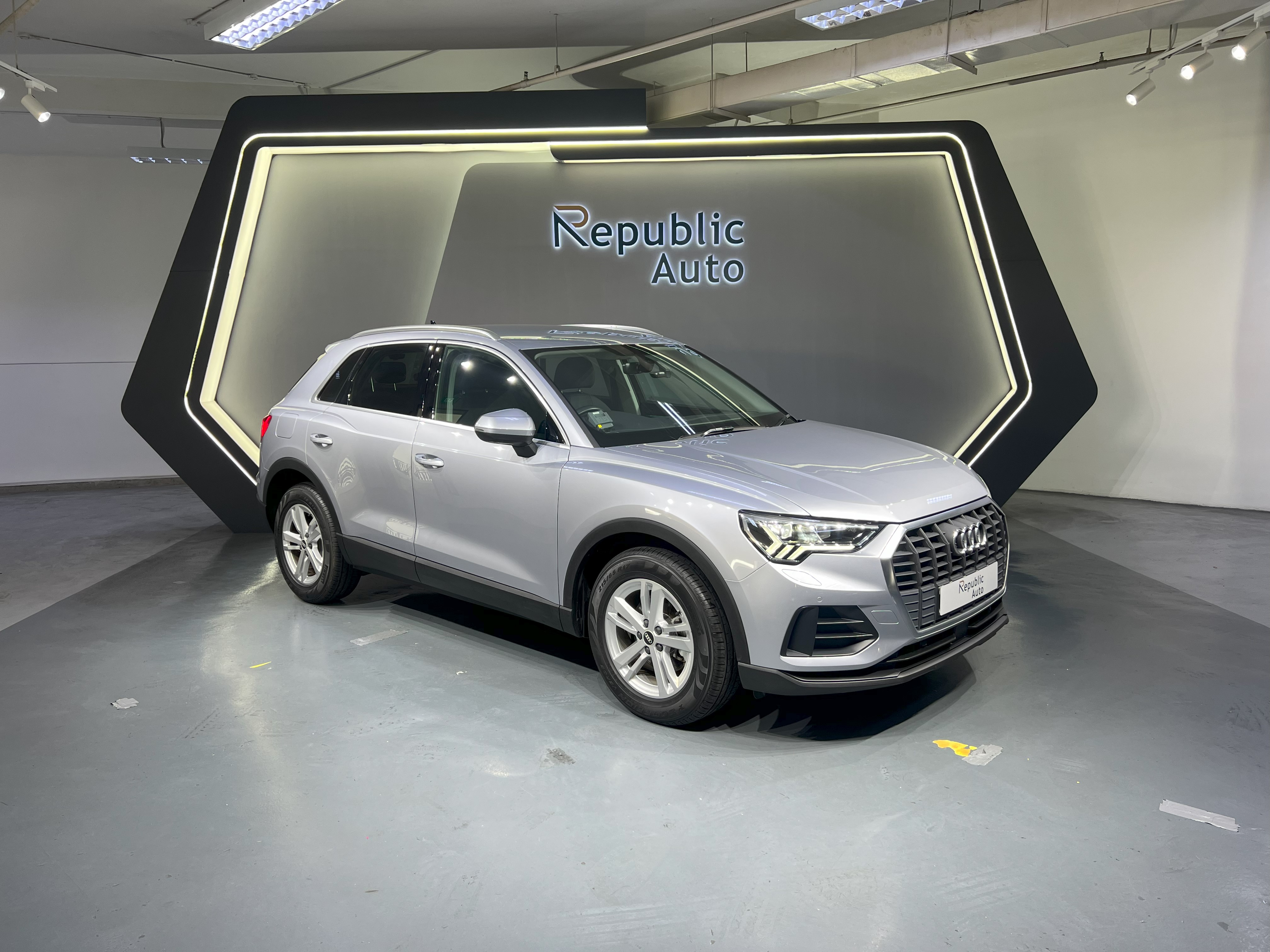 AUDI Q3 1.4A TFSI S-TRONIC