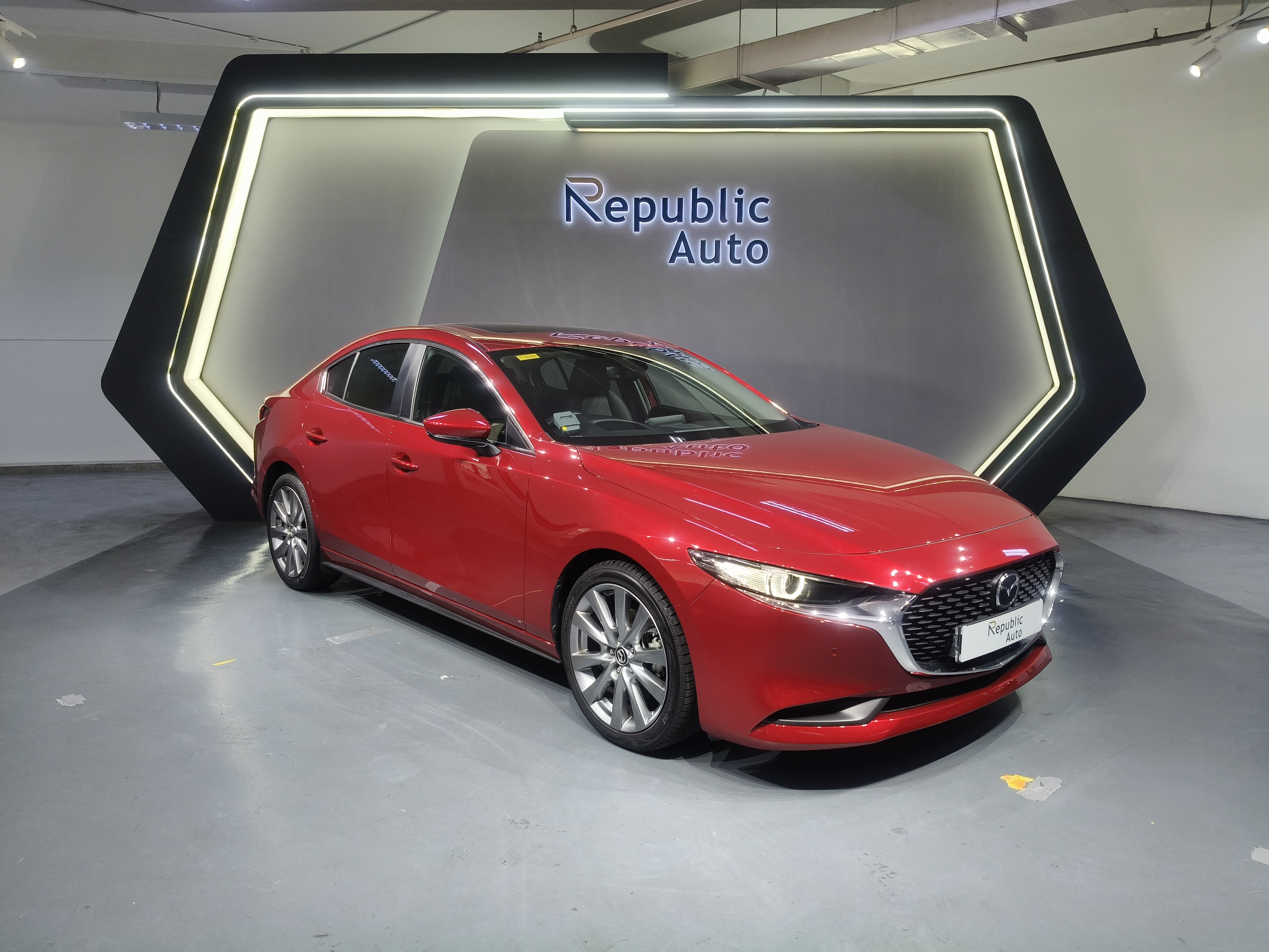 MAZDA 3 MILD HYBRID 1.5A ELEGANCE (WITH SUNROOF)