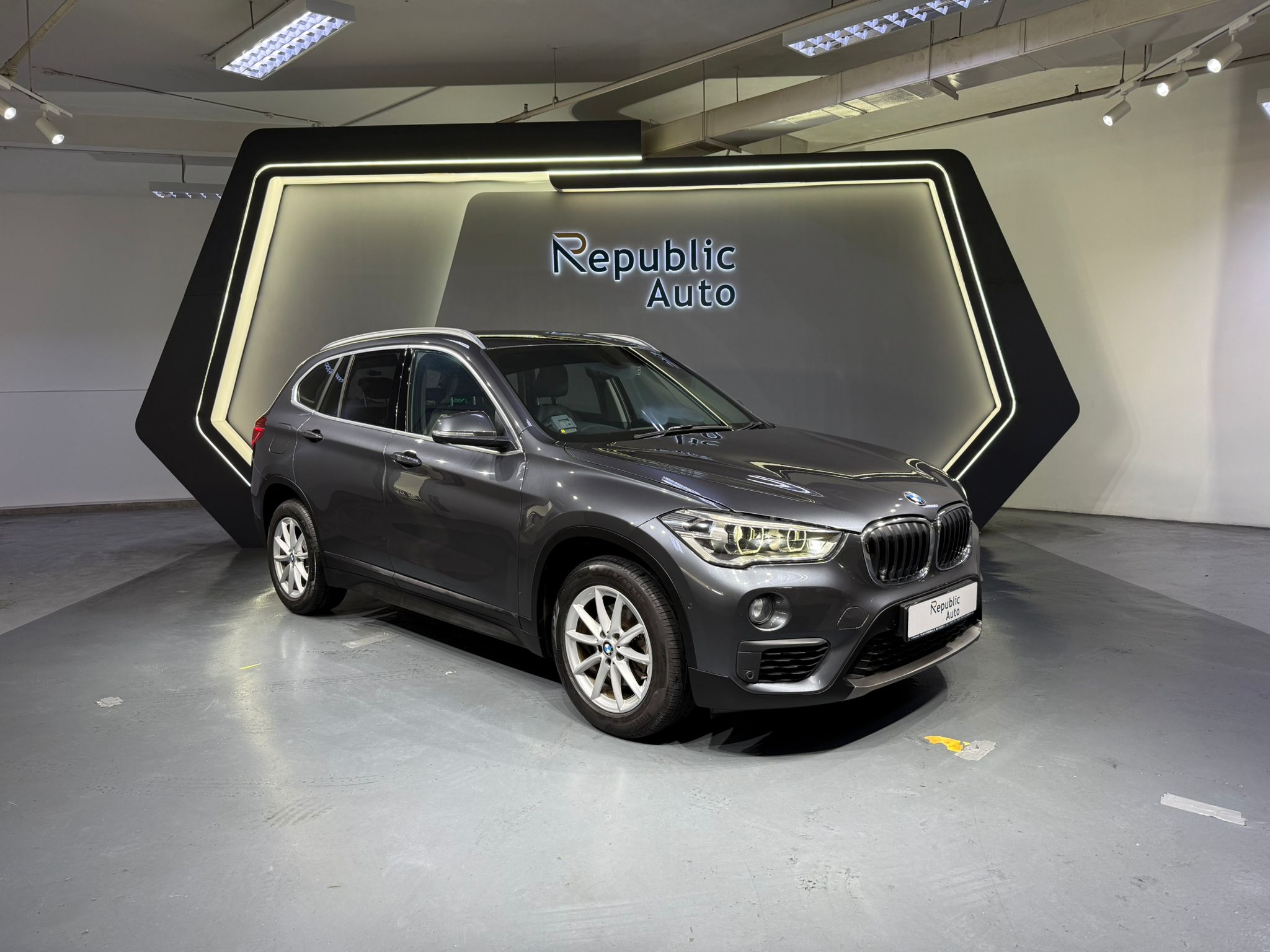 BMW X1 sDRIVE 18i