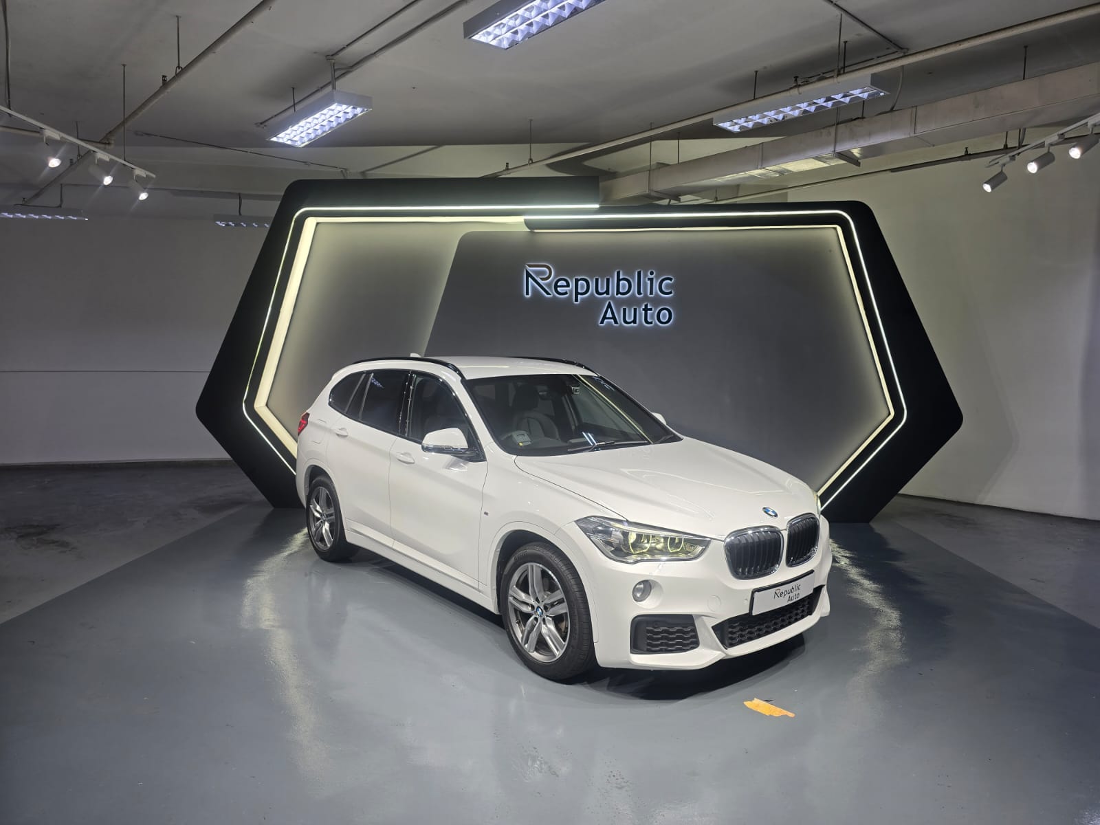 BMW X1 sDRIVE18i M-SPORT