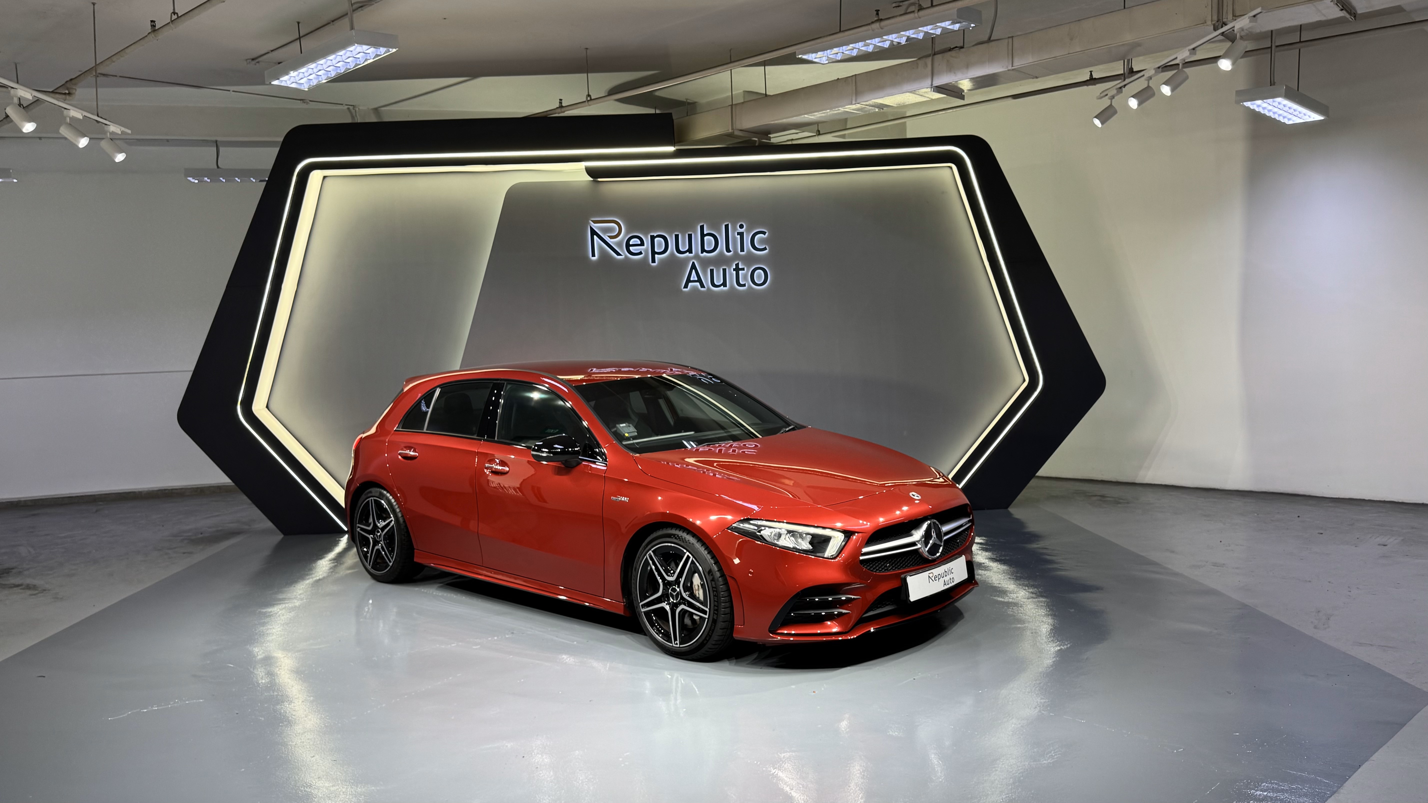 MERCEDES-BENZ A-CLASS A35 AMG 4MATIC