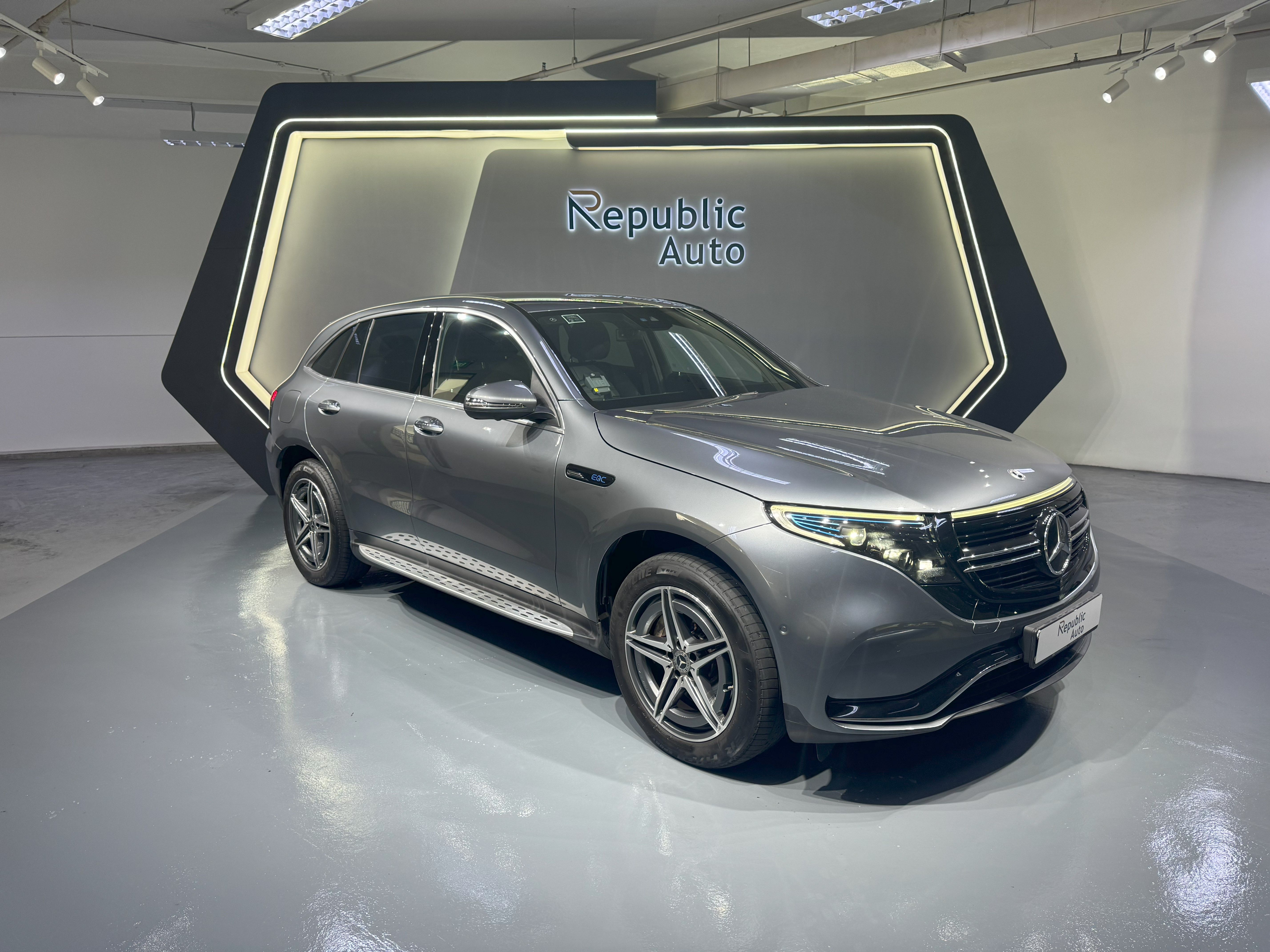 MERCEDES-BENZ EQC ELECTRIC EQC400 AMG LINE 4MATIC