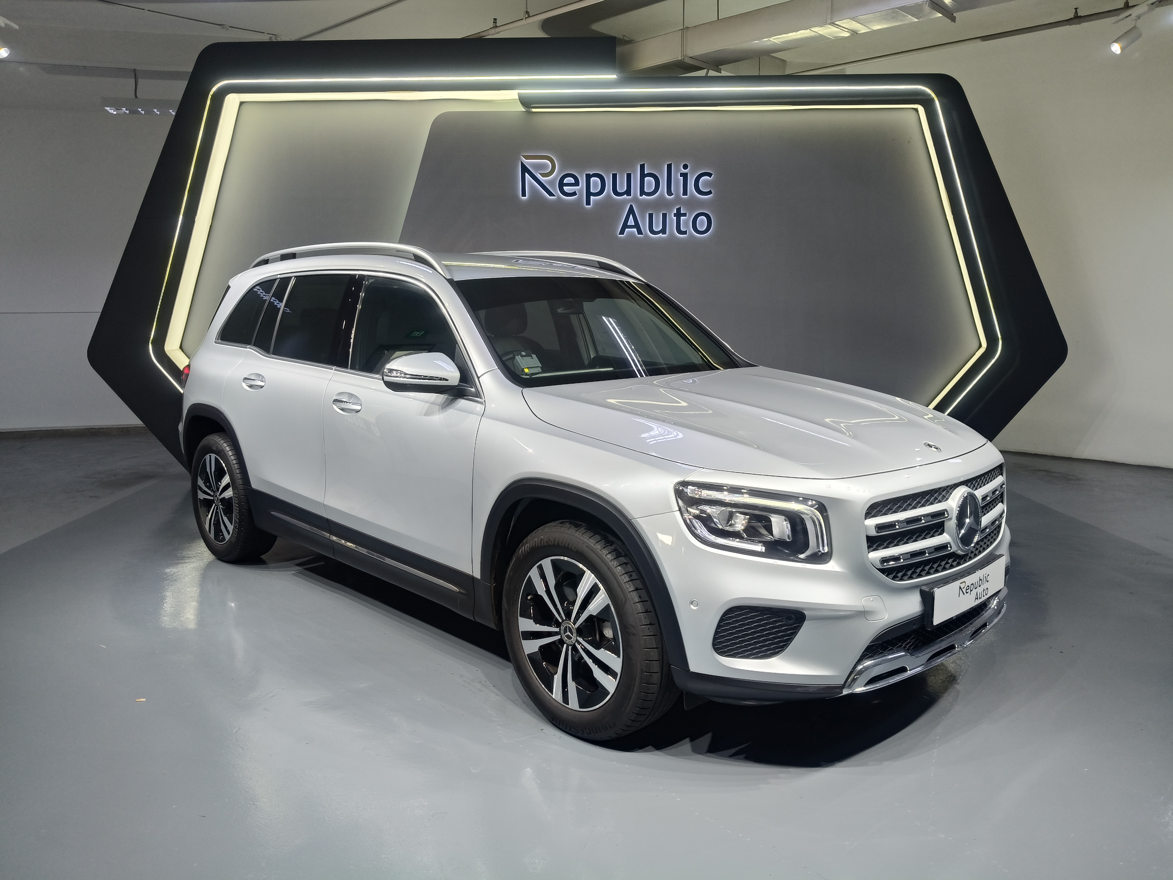 MERCEDES-BENZ GLB-CLASS GLB180 PROGRESSIVE