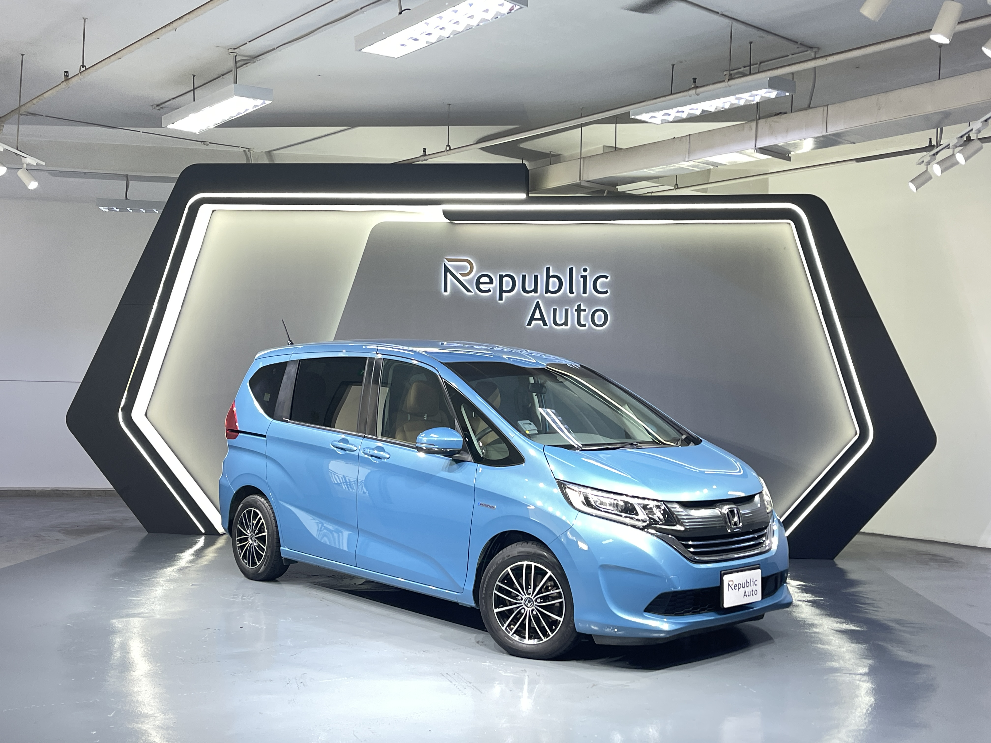 HONDA FREED HYBRID 1.5A G