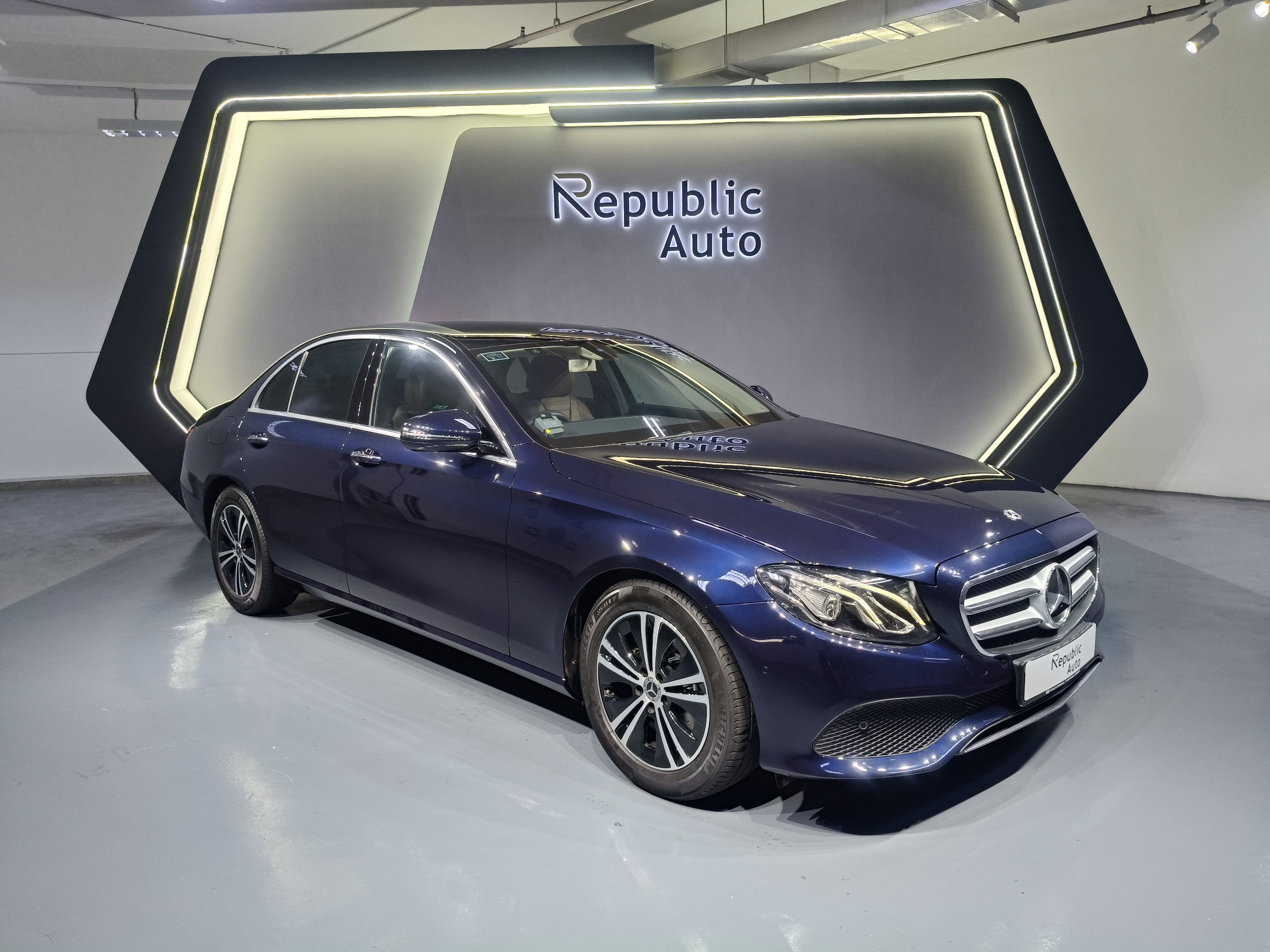 MERCEDES-BENZ E-CLASS E180 AVANTGARDE