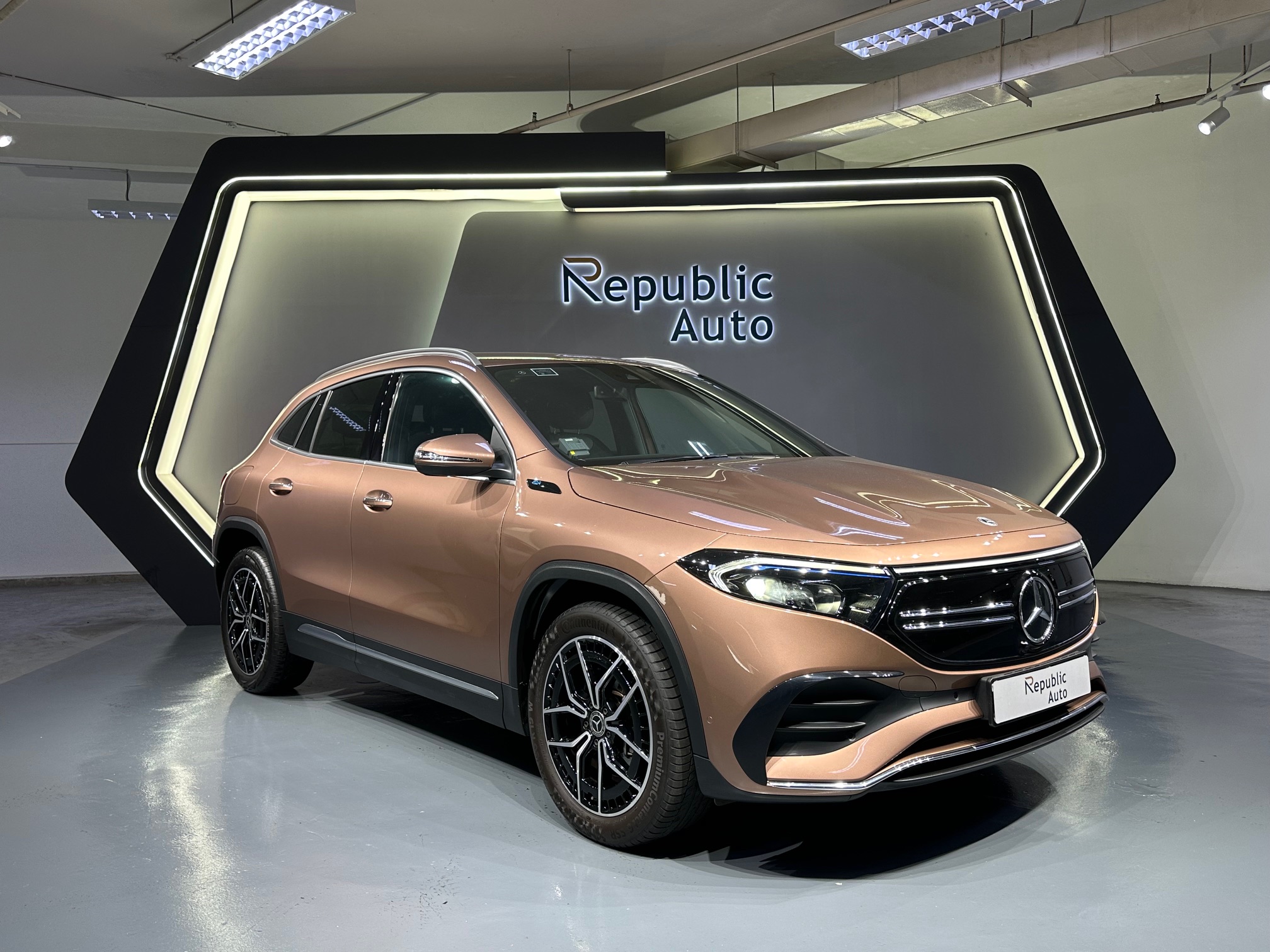 MERCEDES-BENZ EQA ELECTRIC EQA250 AMG LINE