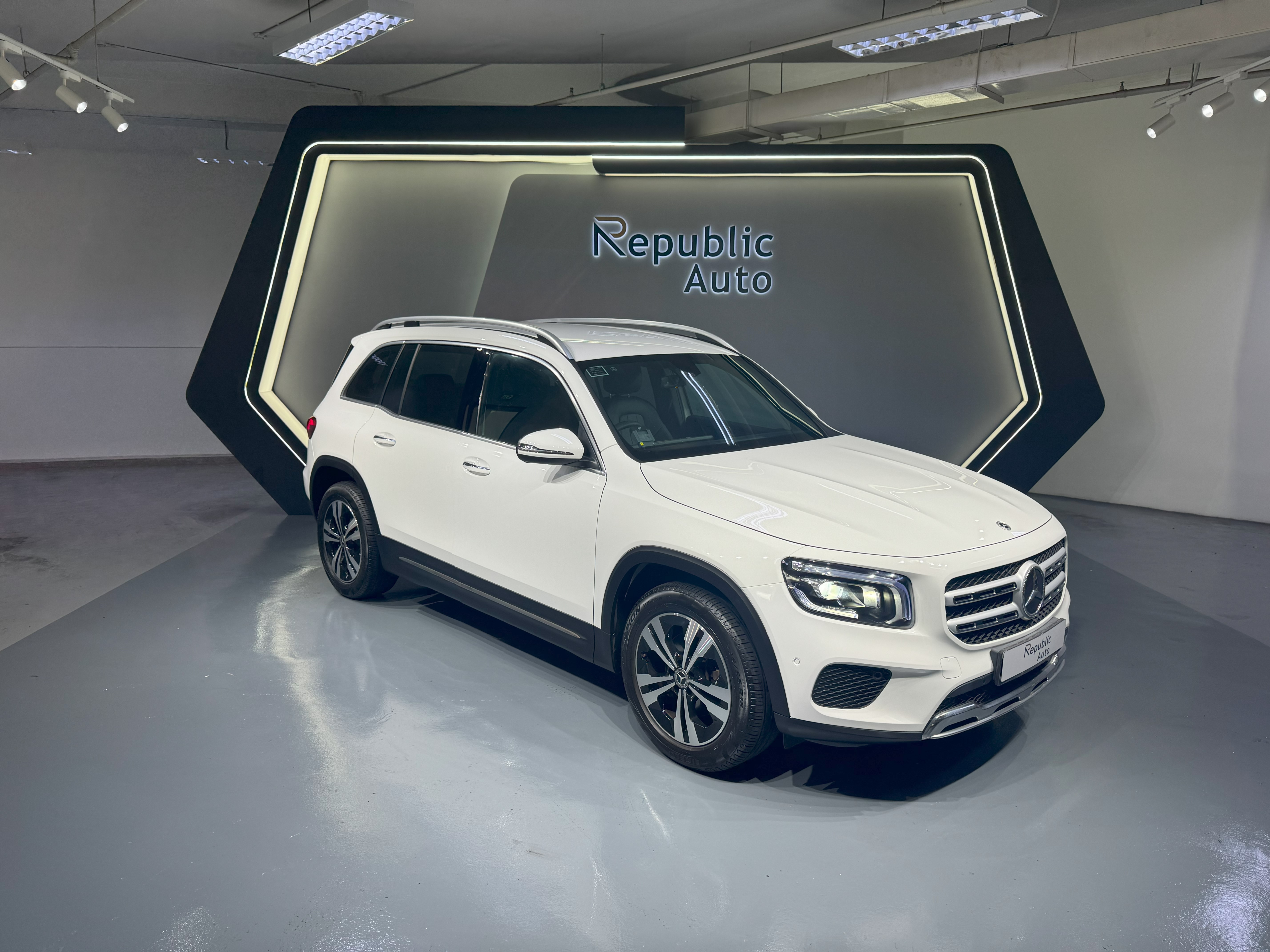 MERCEDES-BENZ GLB-CLASS GLB180 PROGRESSIVE