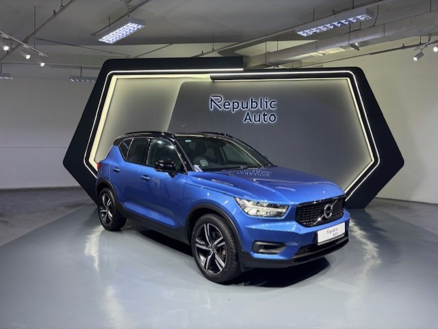 VOLVO XC40 T5 R-DESIGN