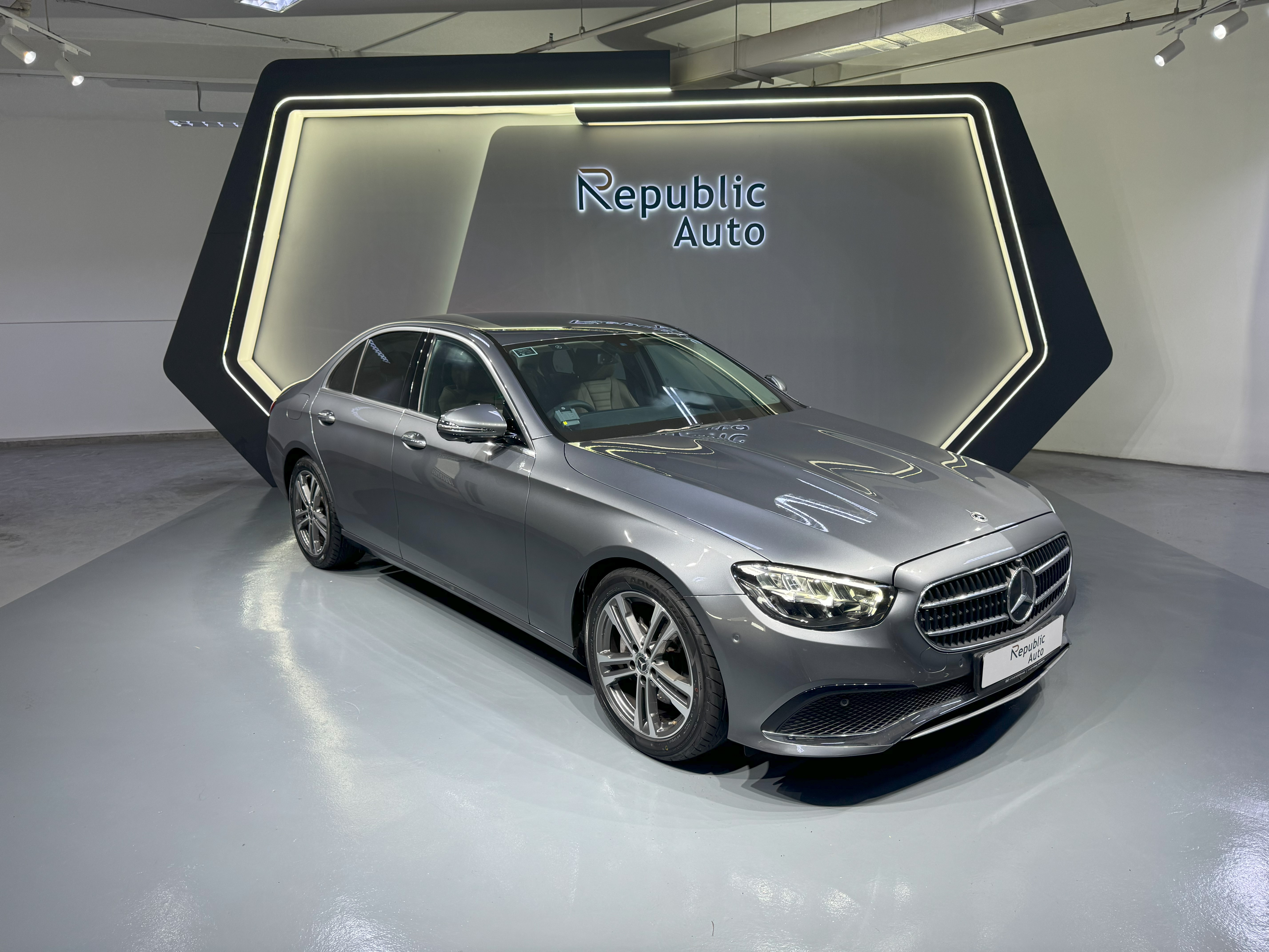 MERCEDES-BENZ E-CLASS E200 MILD HYBRID AVANTGARDE