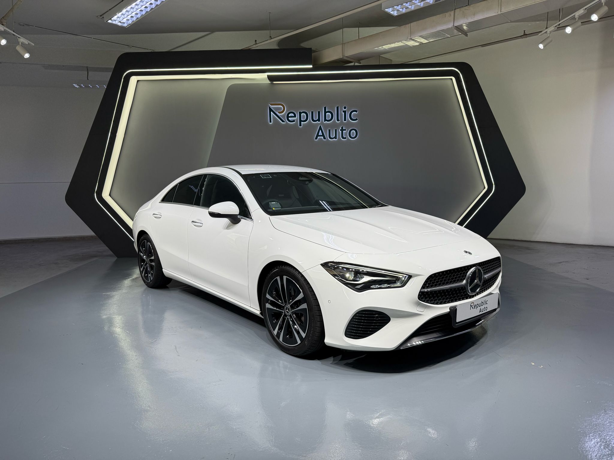 MERCEDES-BENZ CLA-CLASS CLA180 MILD HYBRID PROGRESSIVE