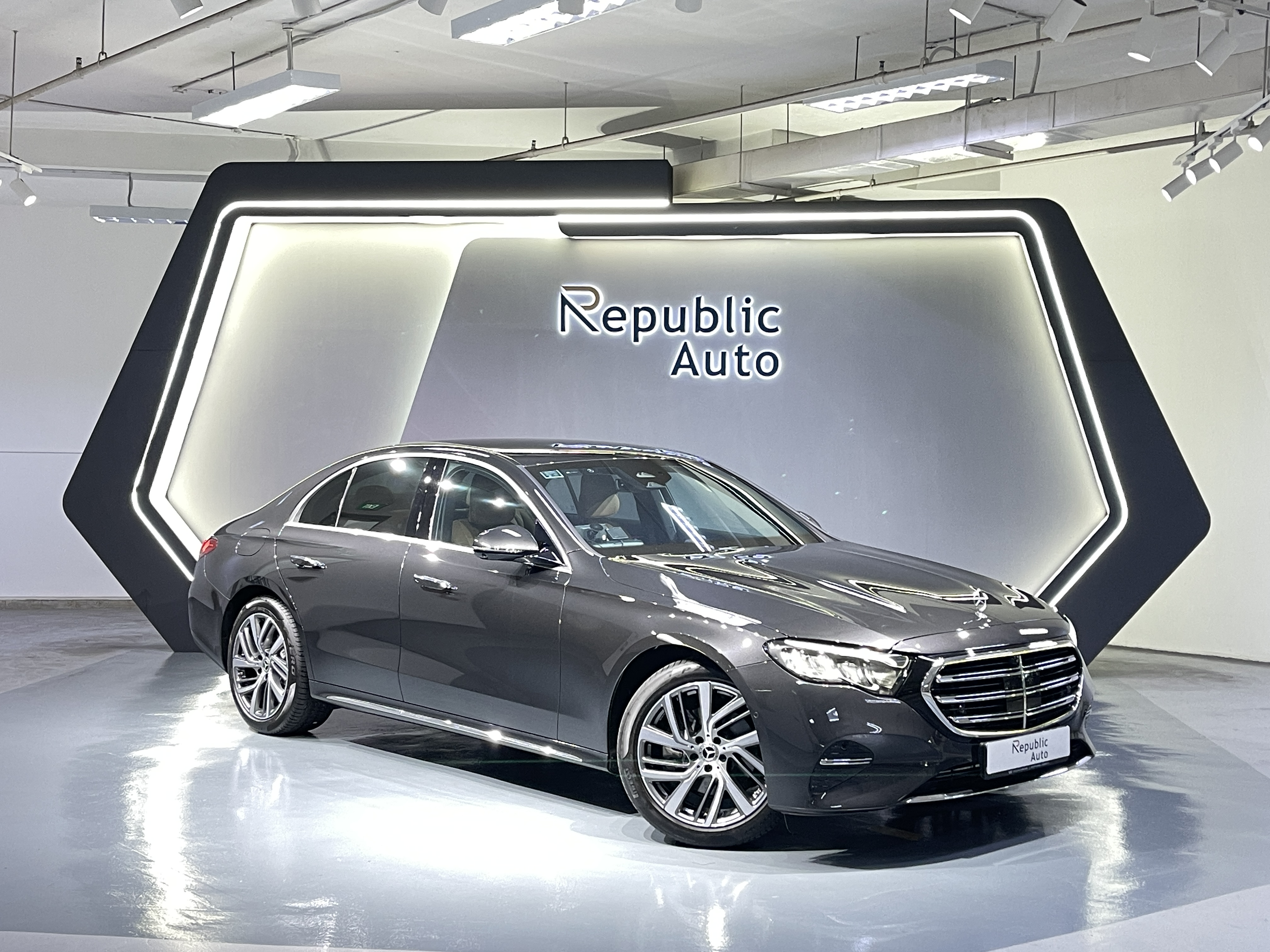 MERCEDES-BENZ E-CLASS E200 MILD HYBRID EXCLUSIVE